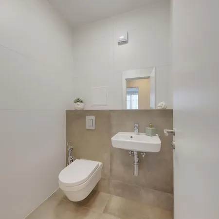 Bazova With Free Parking Pozsony