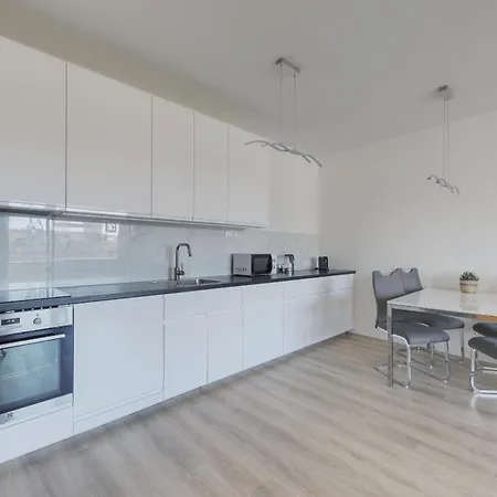 Apartamento Bazova With Free Parking Bratislava